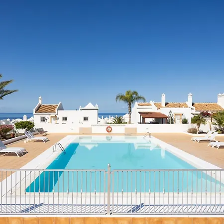 Rooftop Free Wifi Apartment Playa Paraiso (Tenerife)